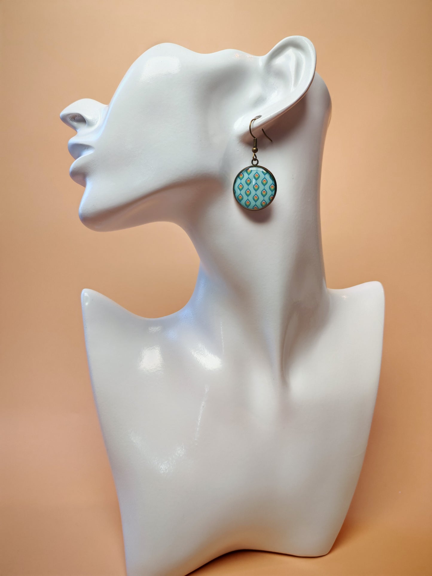 Boucles d’oreilles – Plumes de paon stylisées