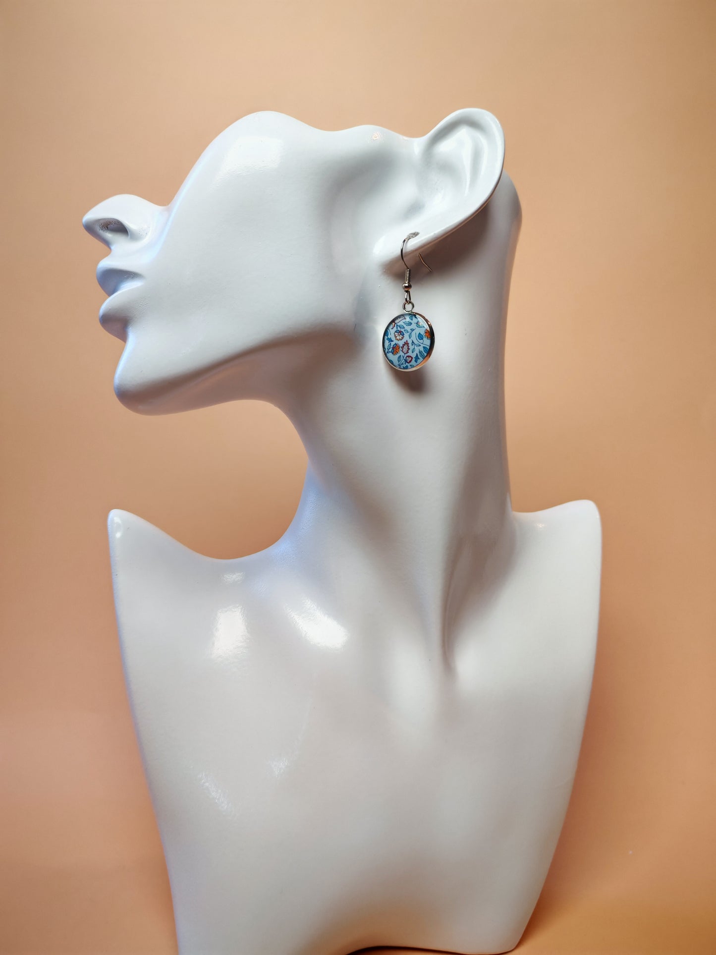 Boucles d’oreilles – Douceur florale sur ciel pastel