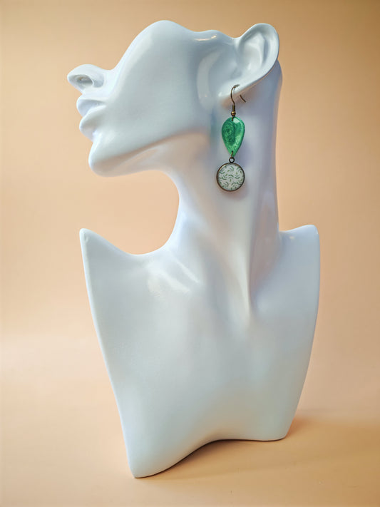 Boucles d’oreilles asymétriques – Brise végétale