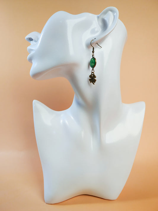 Boucles d’oreilles – Trèfle émeraude
