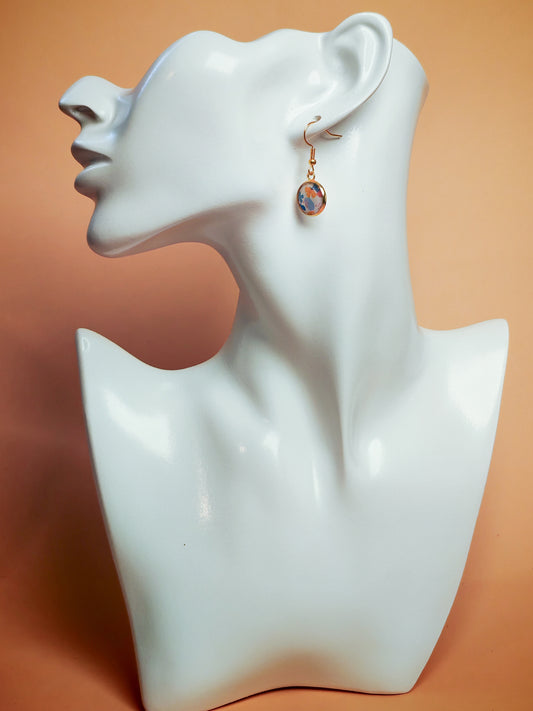 Boucles d’oreilles – Pétales d’aquarelle sur ciel doux