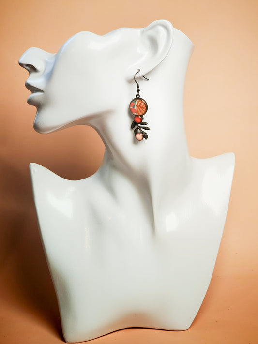 Boucles d’oreilles – Rêverie feuillue et perles pêche