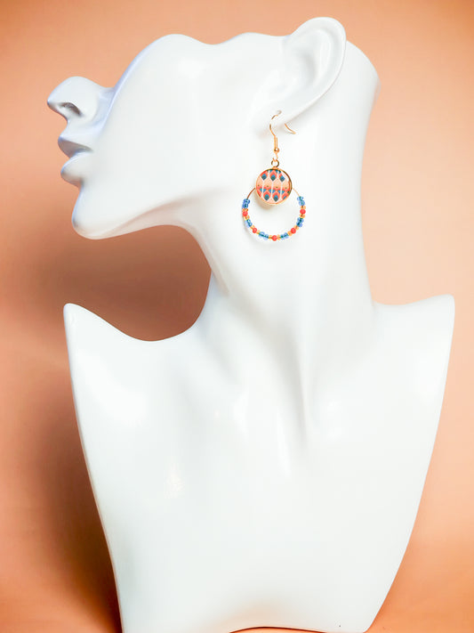 Boucles d’oreilles – Créoles dorées & cabochons motifs Art Déco