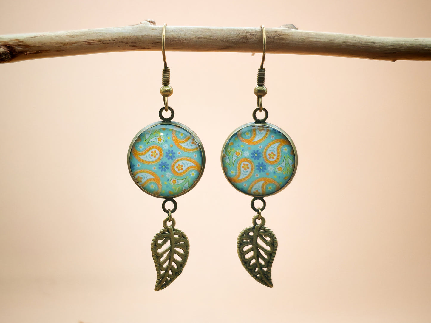 Boucles d’oreilles – Jardin paisley et feuille bronze