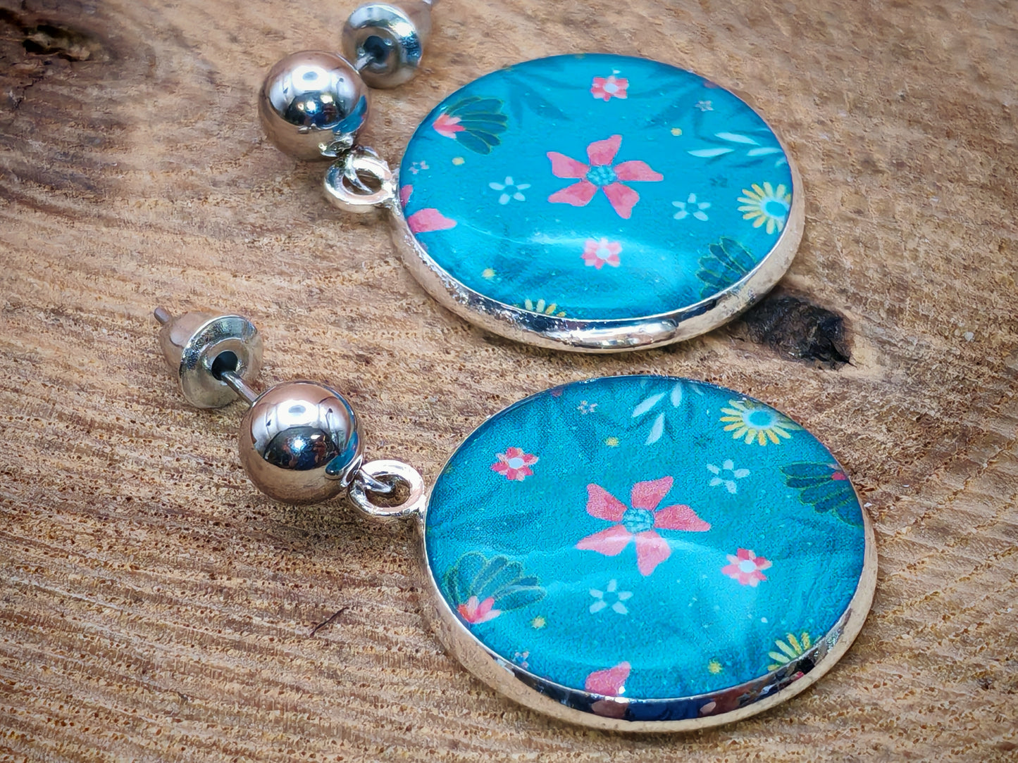 Boucles d’oreilles – Douceur corail sur ciel d’eau