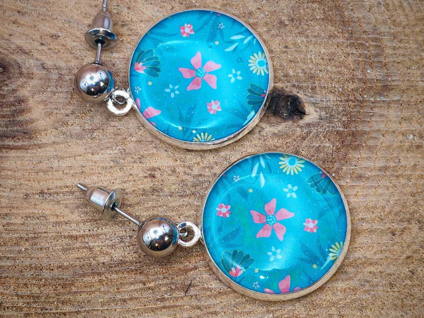 Boucles d’oreilles – Douceur corail sur ciel d’eau