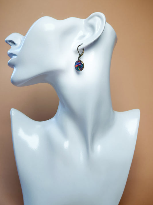 Boucles d’oreilles dormeuses – Forêt magique aux champignons fluo