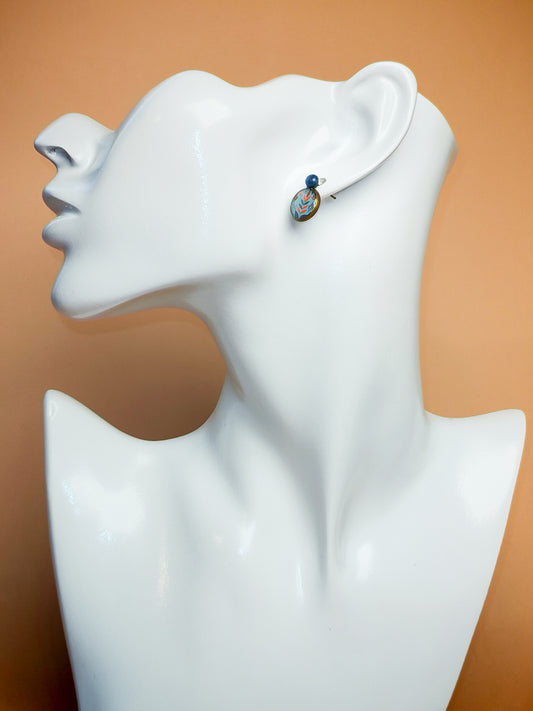 Clous d’oreilles – Herbes rouges sur ciel turquoise