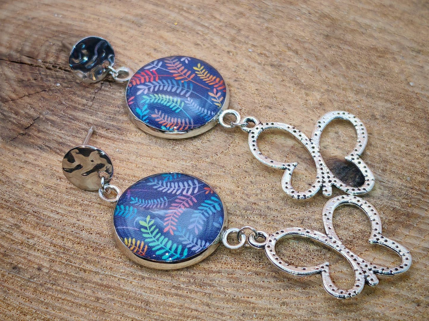 Boucles d'oreilles – Feuilles d’arc-en-ciel et papillons d'argent