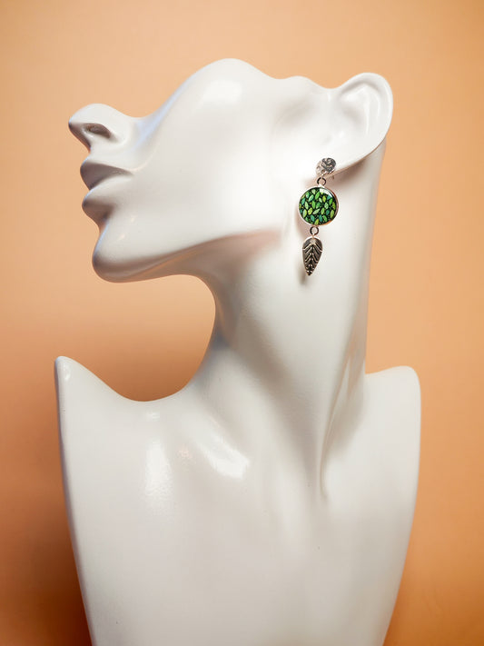 Boucles d'oreilles – Feuillage d’ombre et éclats de clairière