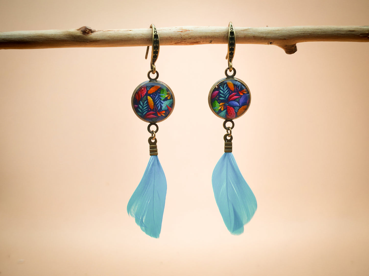 Boucles d’oreilles – Forêt tropicale et plume azur