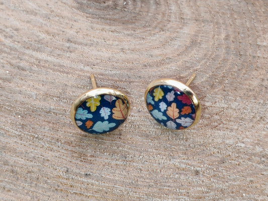 Clous cabochon de 10 mm – Feuilles colorées sur fond bleu nuit