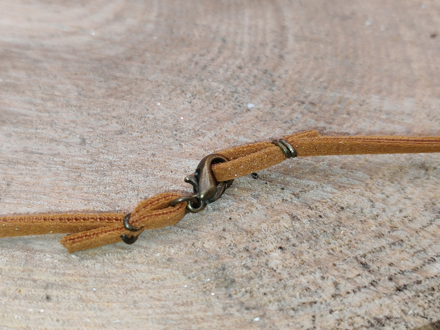 Ensemble pendentif + boucles d'oreilles - Fleurs de rêve et feuille d'ambre