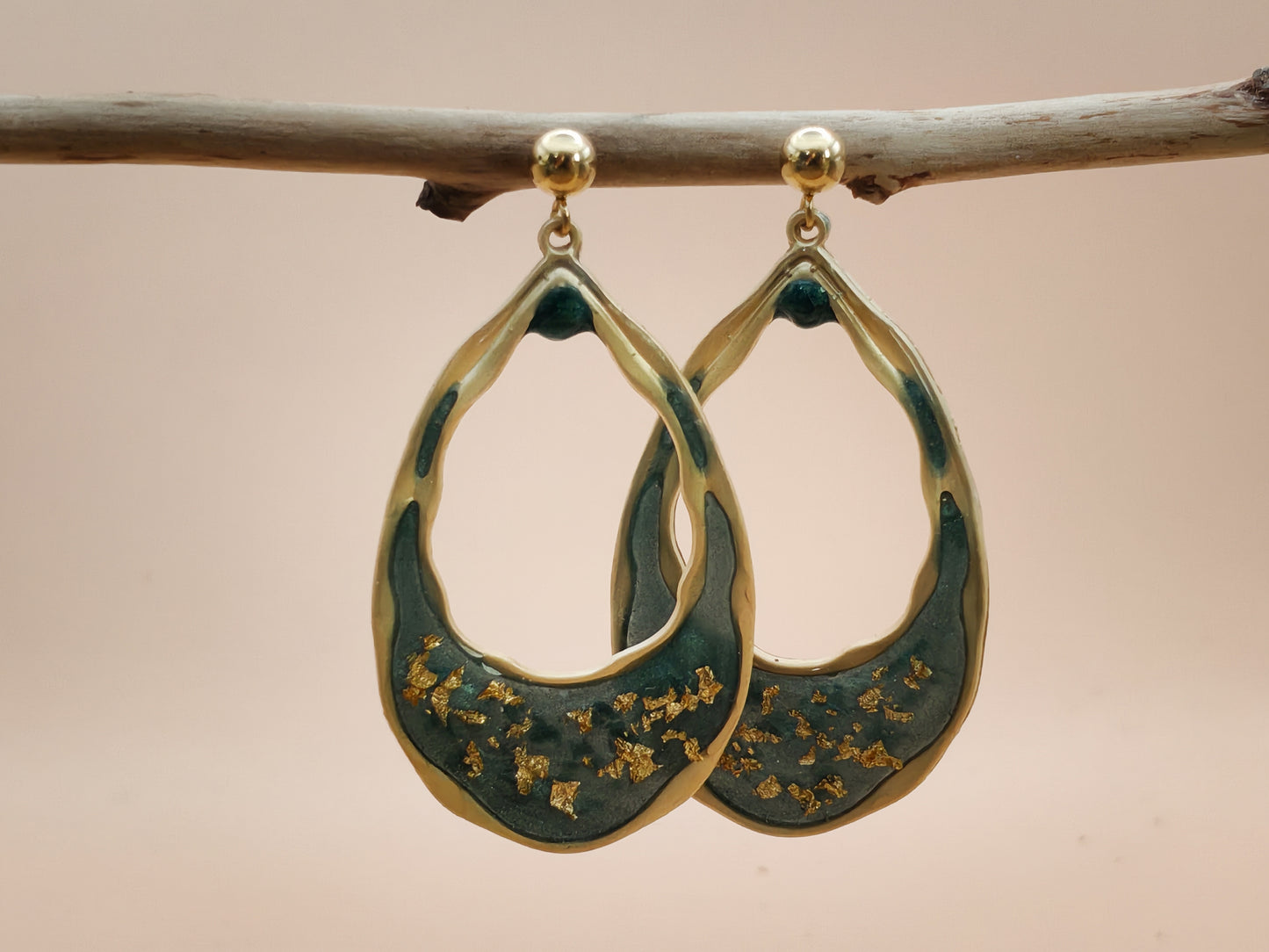 Boucles d’oreilles – Ondes végétales aux éclats dorés