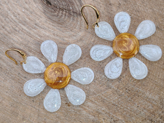 Boucles d’oreilles – Marguerites dorées