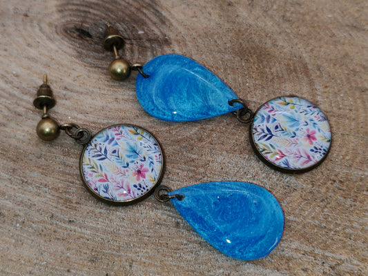 Boucles d’oreilles asymétriques – Floraison azurée
