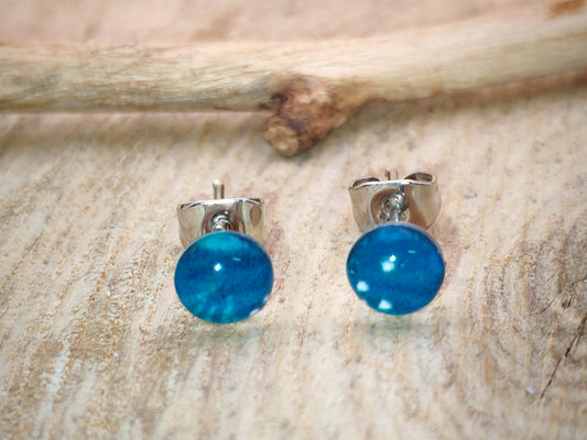 Clous d’oreilles – Bleu profond scintillant