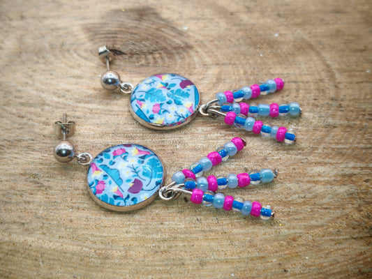Boucles d’oreilles – Éclats floraux et perles colorées