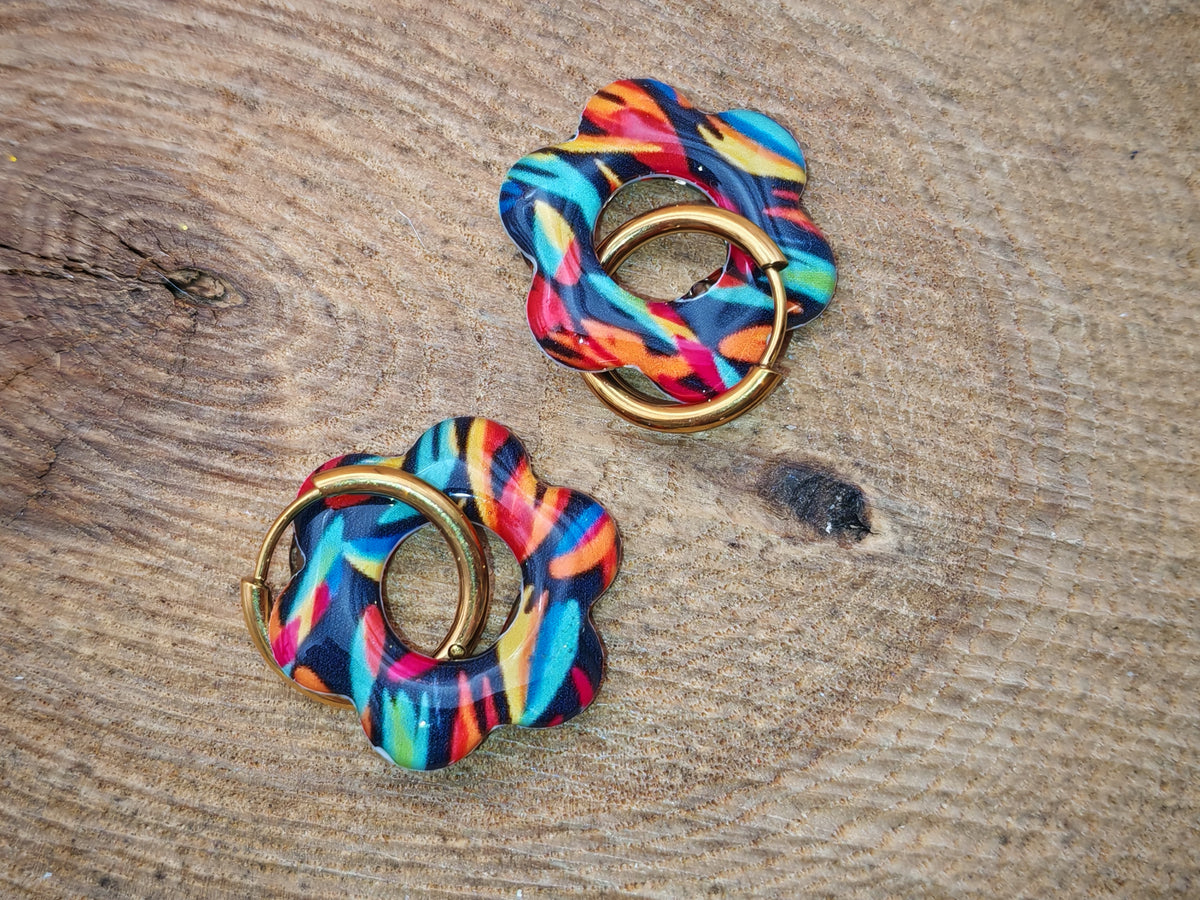 Boucles d’oreilles / Pampilles – Fleur éclats néon multicolores
