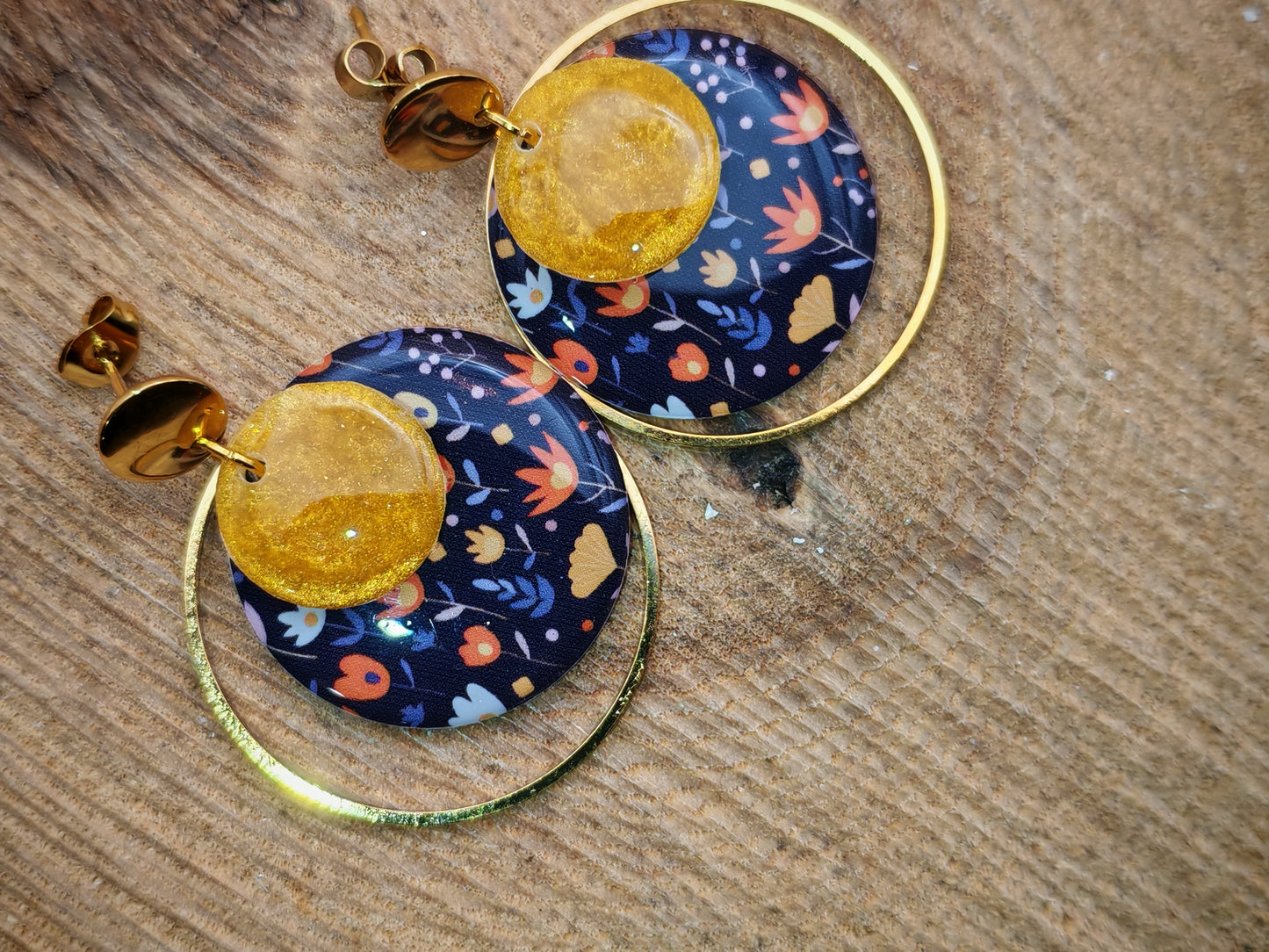 Boucles d’oreilles – Éclat doré floral