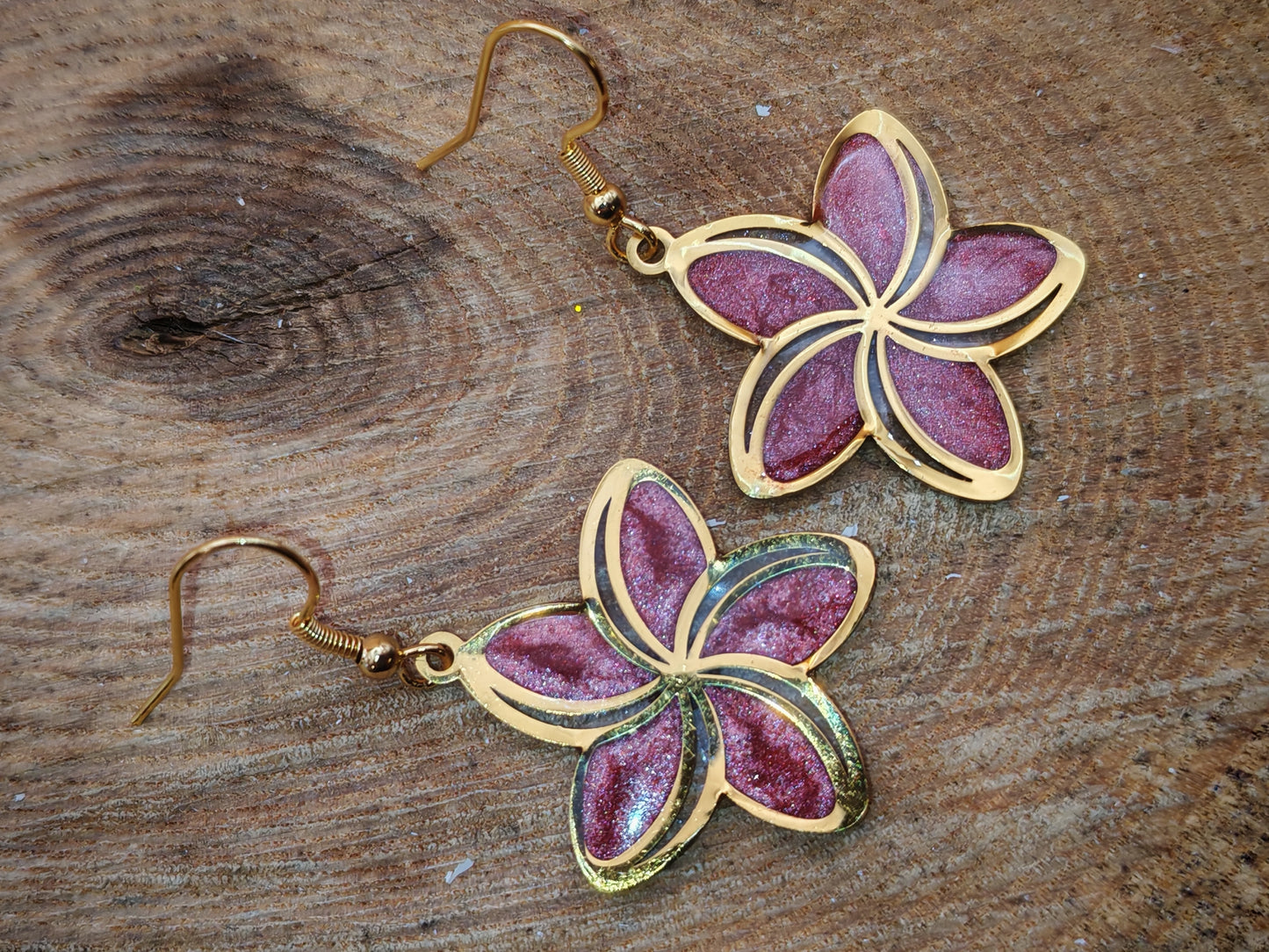Boucles d’oreilles – Fleur de velours rubis