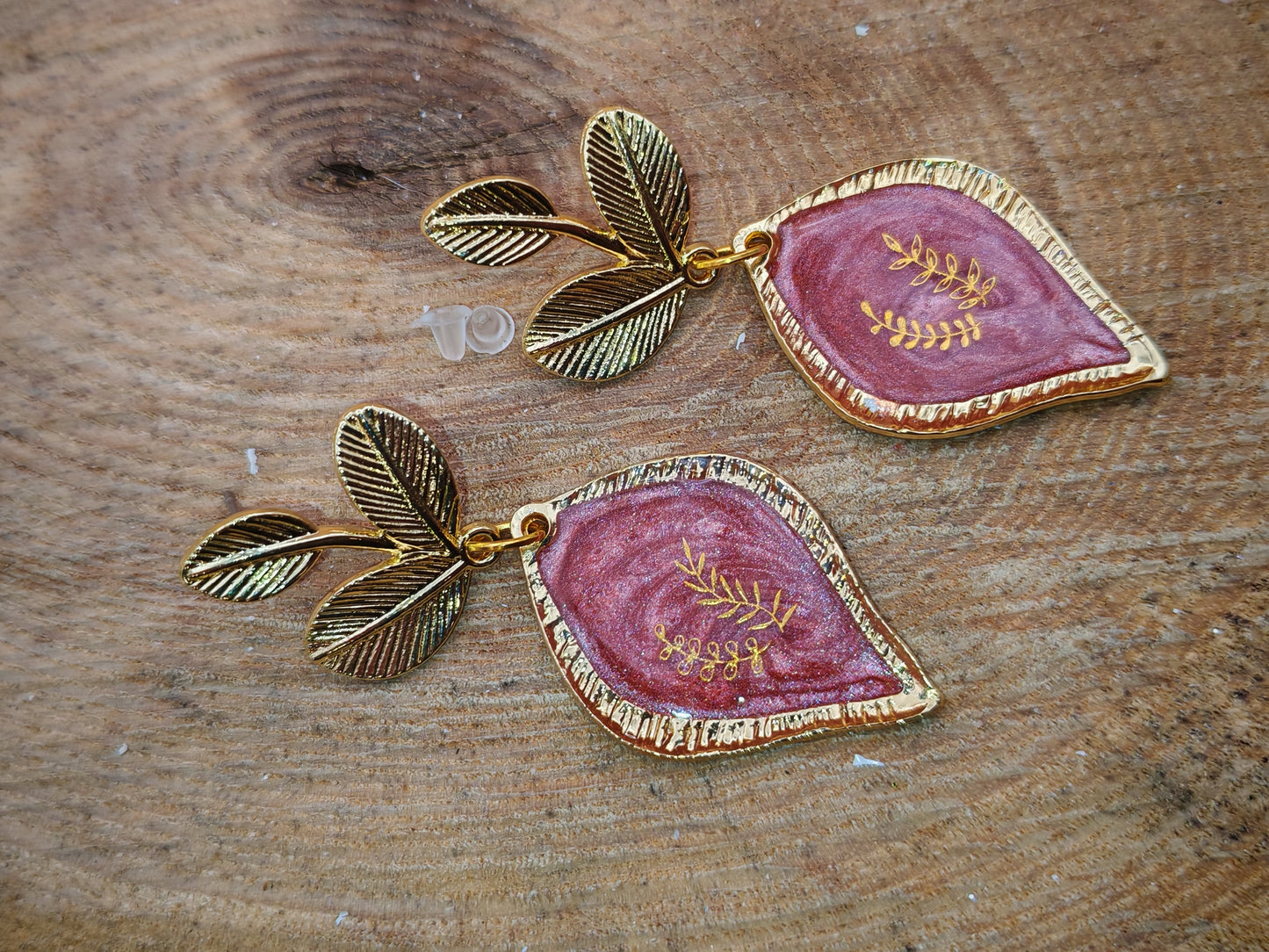 Boucles d’oreilles – Feuilles précieuses au reflet rosé
