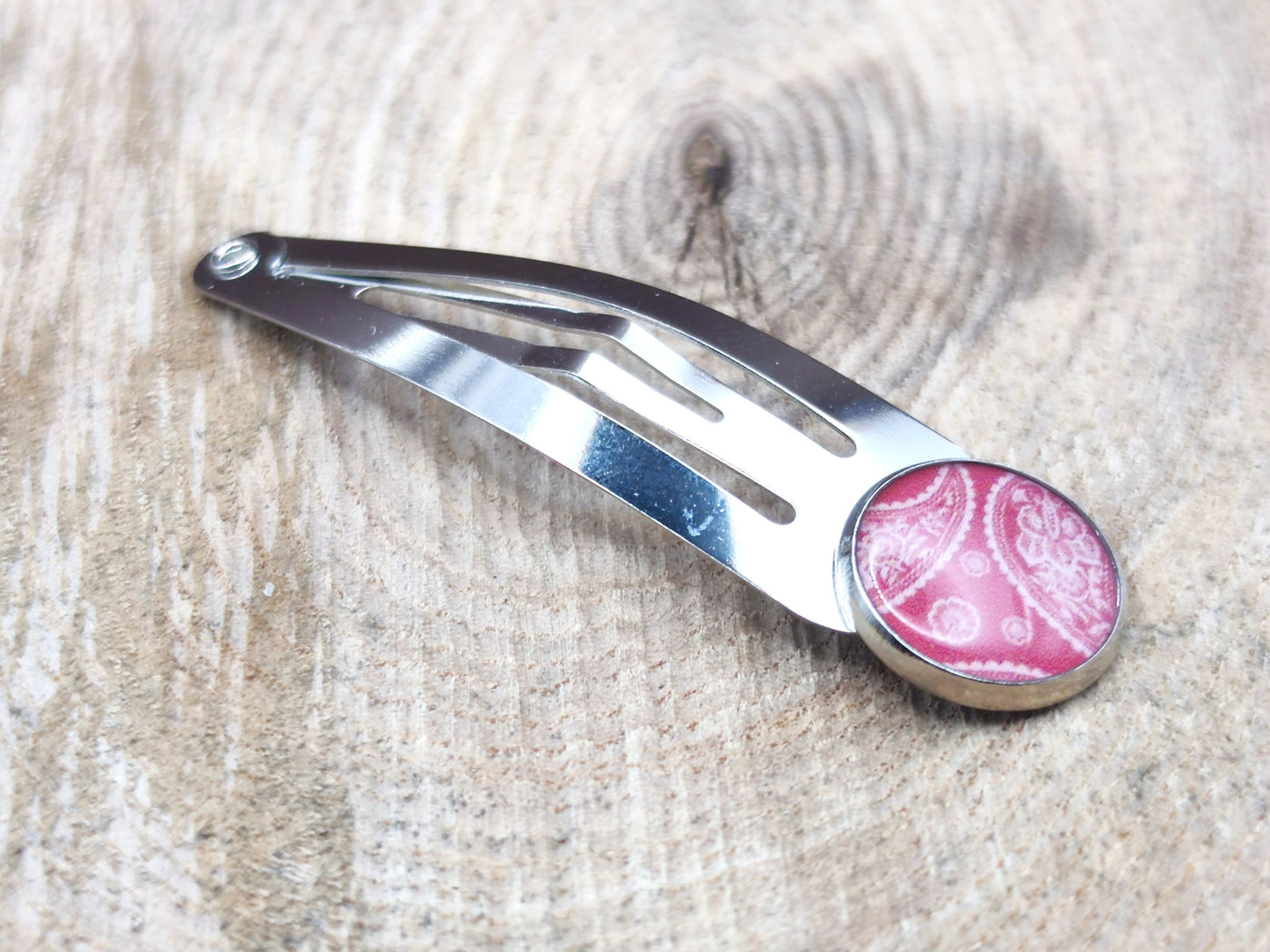 Barrette, cabochon de 12 mm de diamètre en résine sur imprimé, fait main