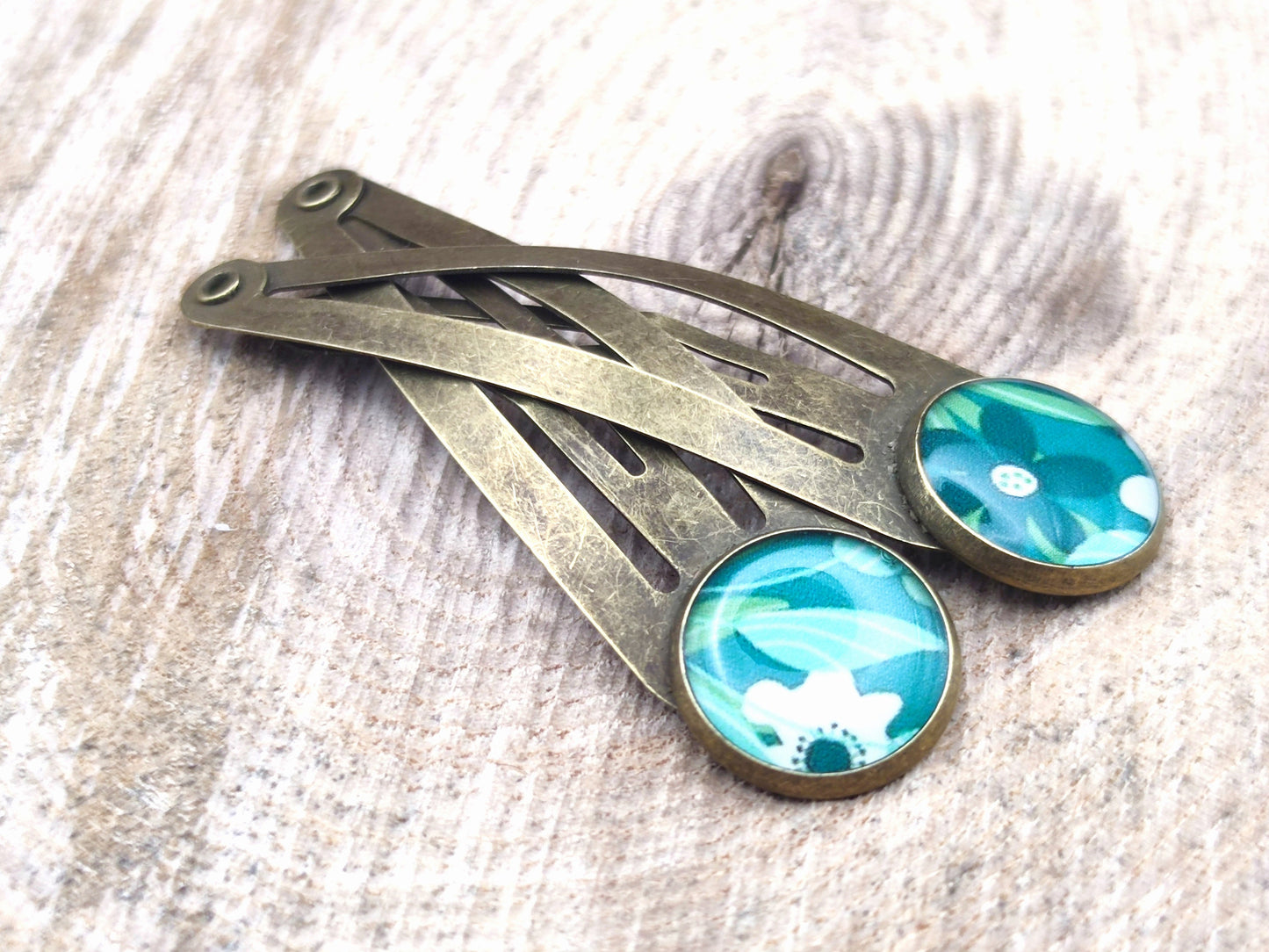 Lot de 2 barrettes, cabochons de 12 mm de diamètre en résine sur imprimé, fait main
