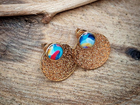 Clous d'oreille, cabochon de 6mm de diamètre en résine sur imprimé, motif asymétrique, fait main