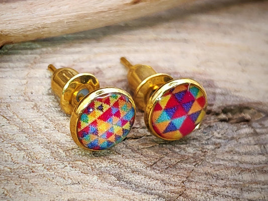 Clous d'oreille, acier inoxydable, cabochon de 6mm de diamètre en résine sur imprimé, fait main