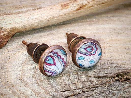 Clous d'oreille, cabochon de 6mm de diamètre en résine sur imprimé, fait main