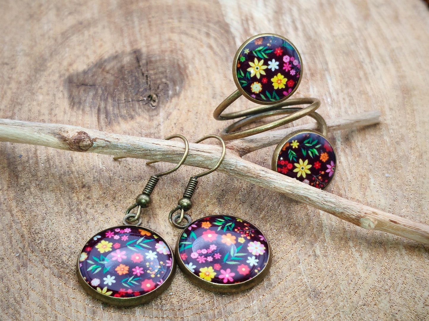 Ensemble bague et boucles d'oreille, métal et cabochon en résine sur imprimé, fait main