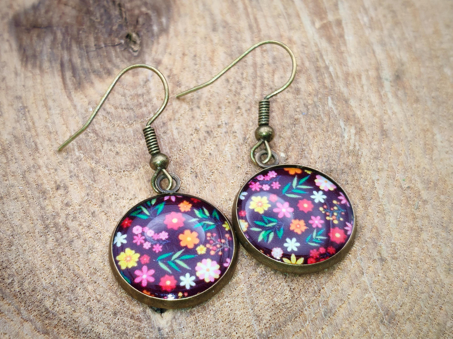 Ensemble bague et boucles d'oreille, métal et cabochon en résine sur imprimé, fait main