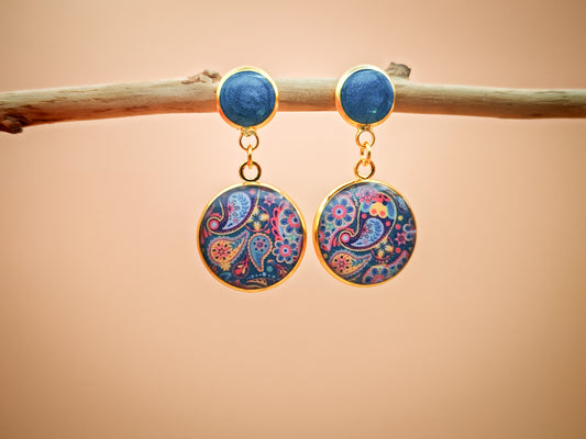 Clous d'oreilles pendants - Larmes d’azur et arabesques dorées