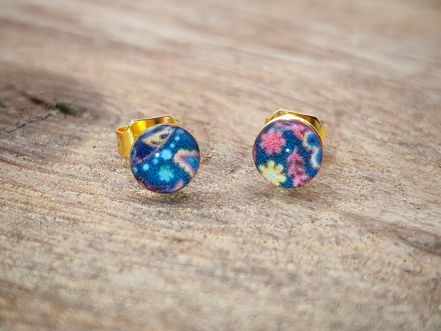 Clous d'oreilles - Éclats célestes sur fond d’Orient