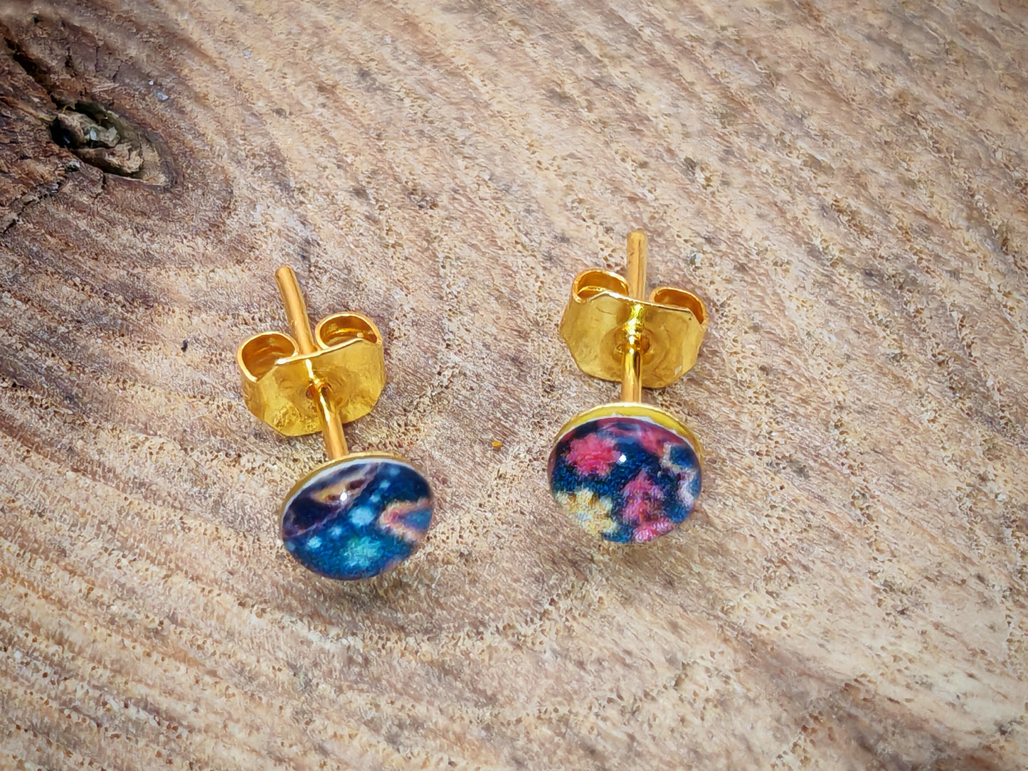 Clous d'oreilles - Éclats célestes sur fond d’Orient