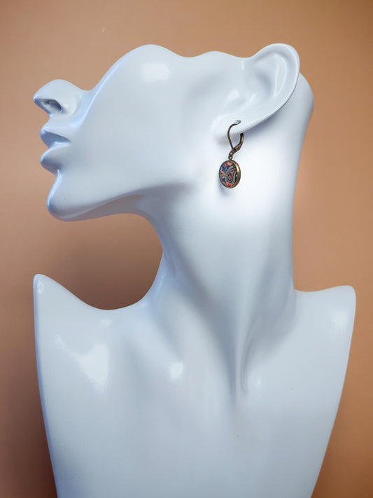 Boucles d’oreilles dormeuses – Éclats de soie sur nuit étoilée