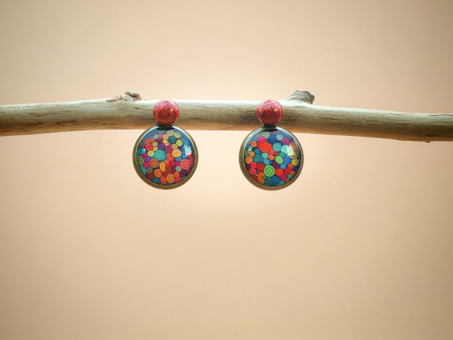 Clous d’oreilles – Confettis de fête