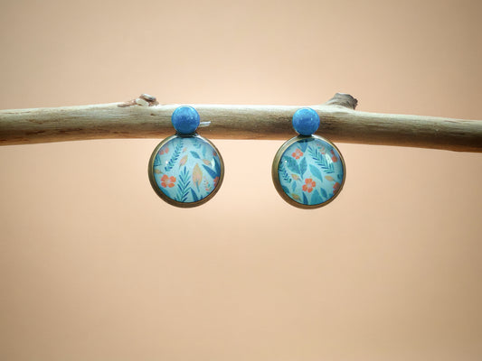 Clous d’oreilles – Jardin corail et bleu clair
