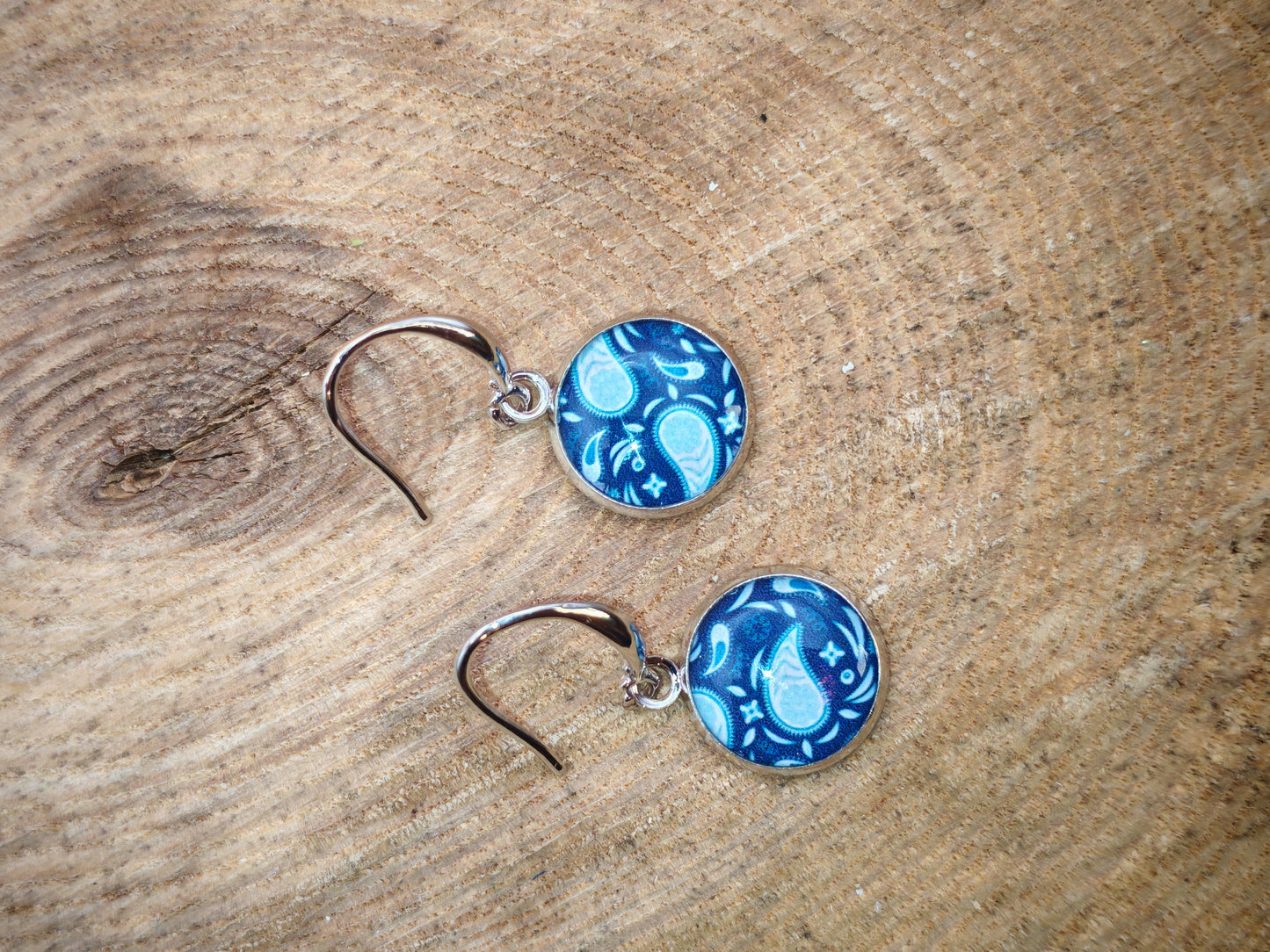 Boucles d’oreilles – Éclats paisley bleu nuit