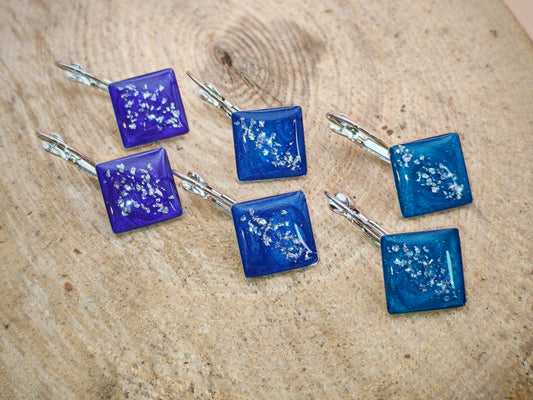 Boucles d’oreilles dormeuses – Cristaux d’argent sur ciel nocturne