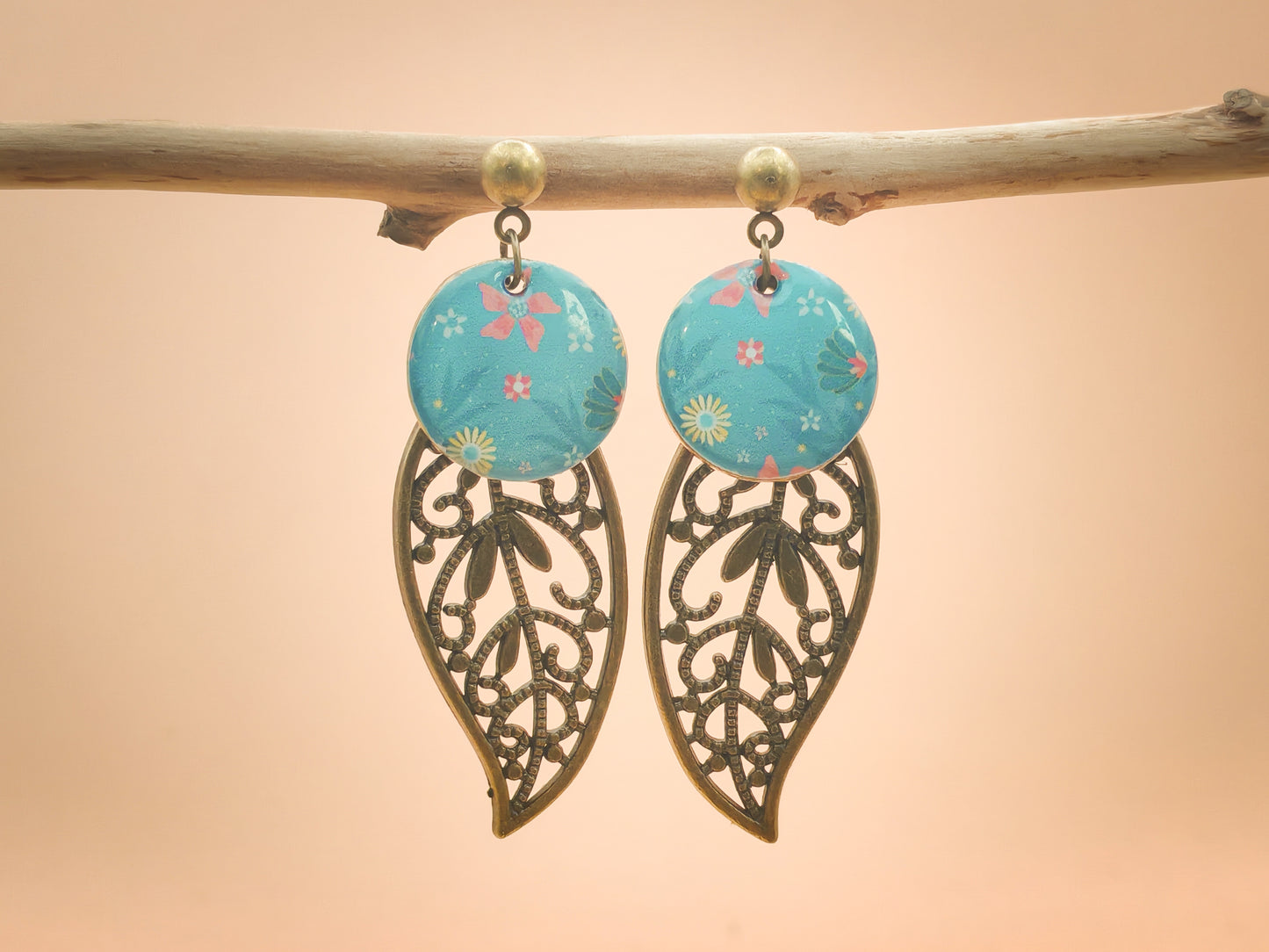 Boucles d’oreilles – Feuilles bronze et ciel fleuri