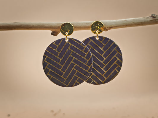 Boucles d’oreilles – Géométrie violette aux éclats dorés