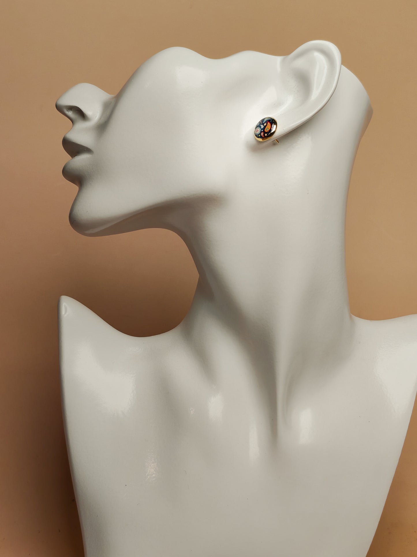 Clous cabochon de 10 mm – Paisley éclatant sur fond bleu