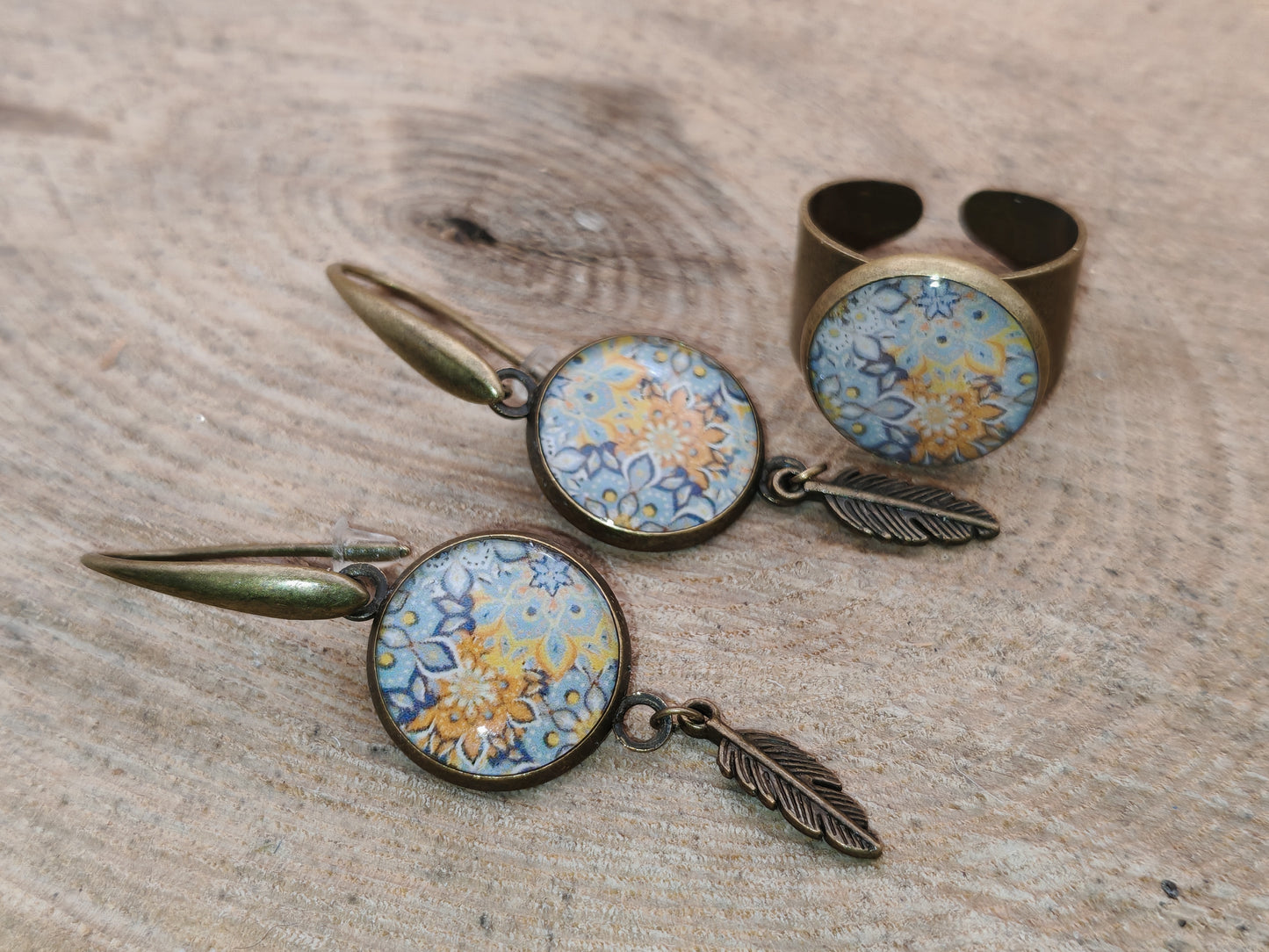 Ensemble bague + boucles d’oreilles – Fleurs d’Orient et arabesques dorées