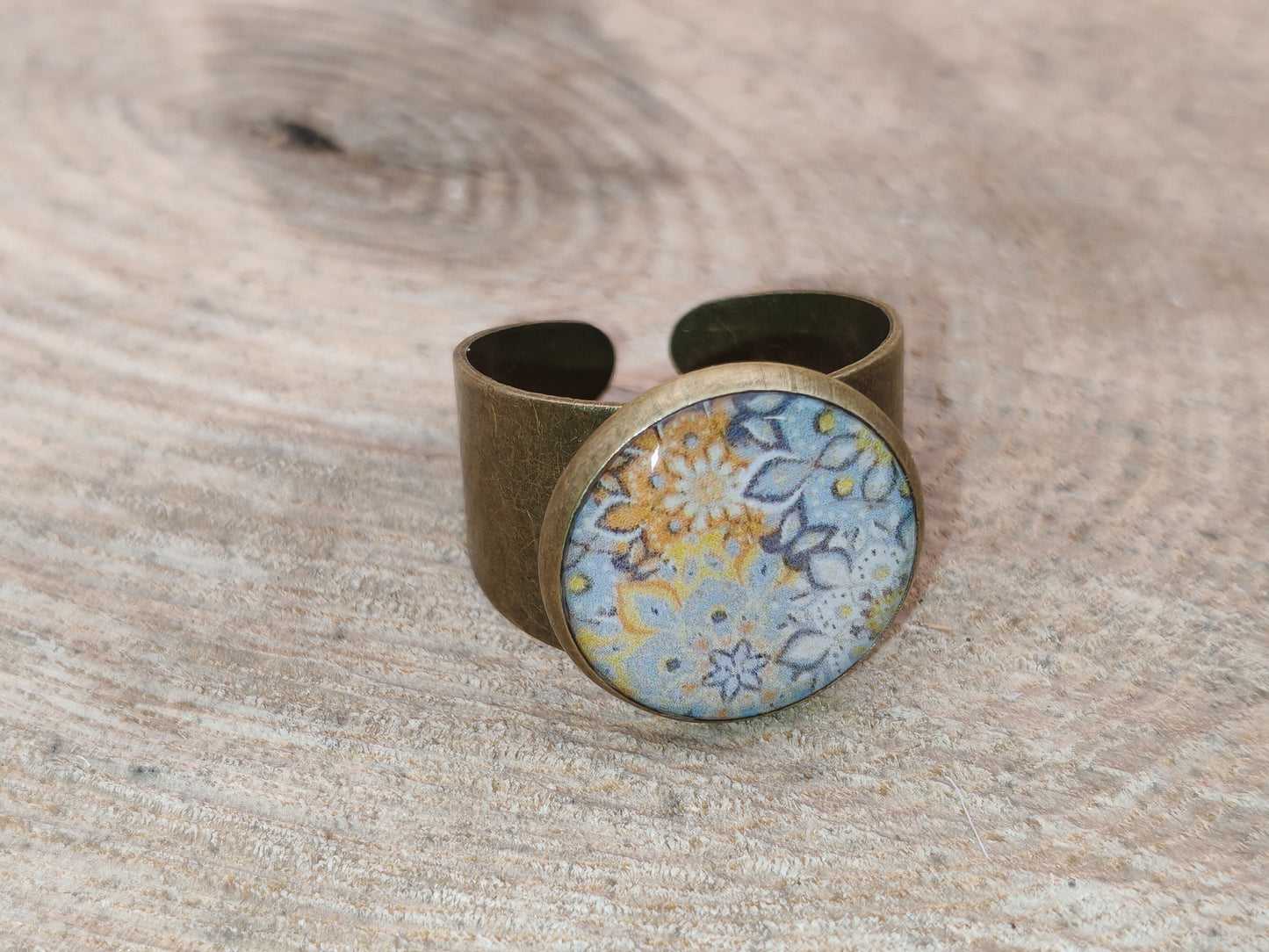 Ensemble bague + boucles d’oreilles – Fleurs d’Orient et arabesques dorées