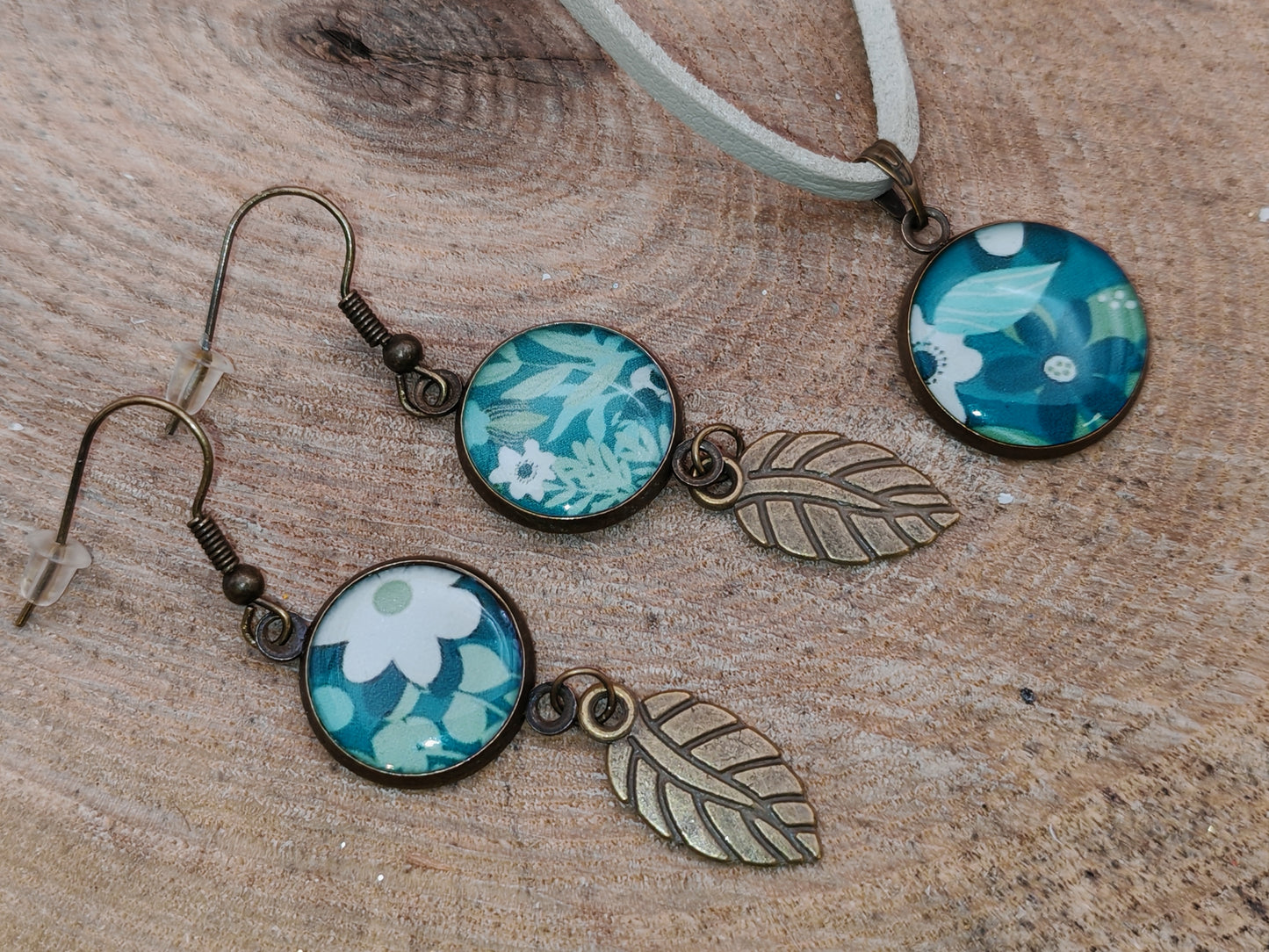 Ensemble pendentif + boucles d’oreilles – Jardin d’écume