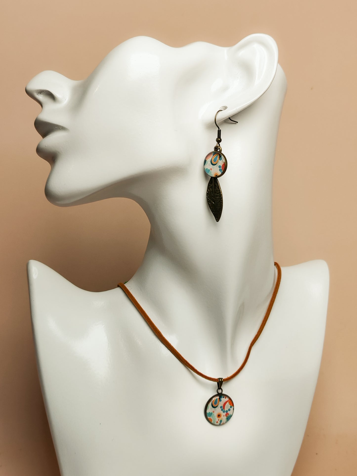 Ensemble pendentif + boucles d'oreilles - Fleurs de rêve et feuille d'ambre