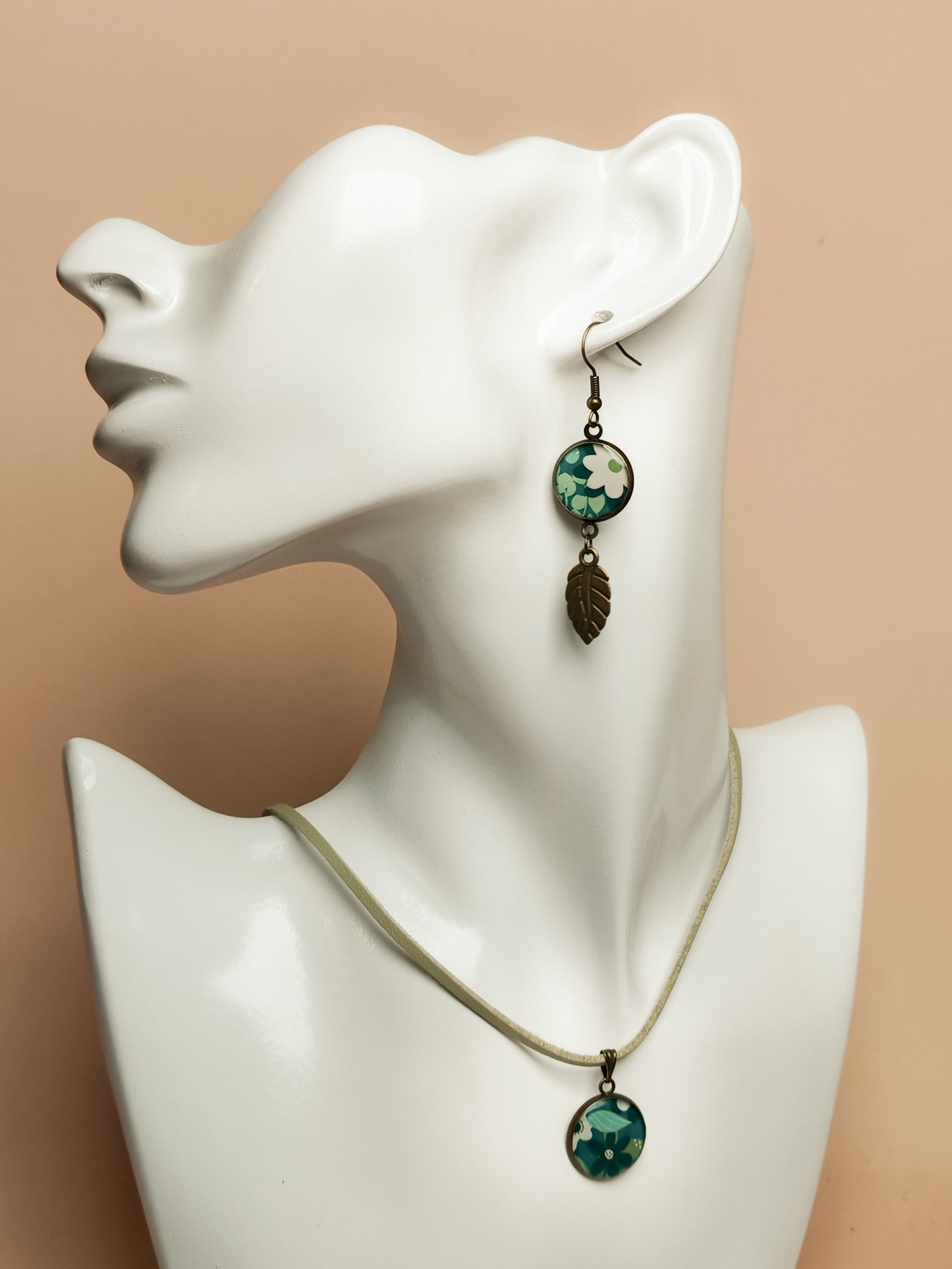 Ensemble pendentif + boucles d’oreilles – Jardin d’écume