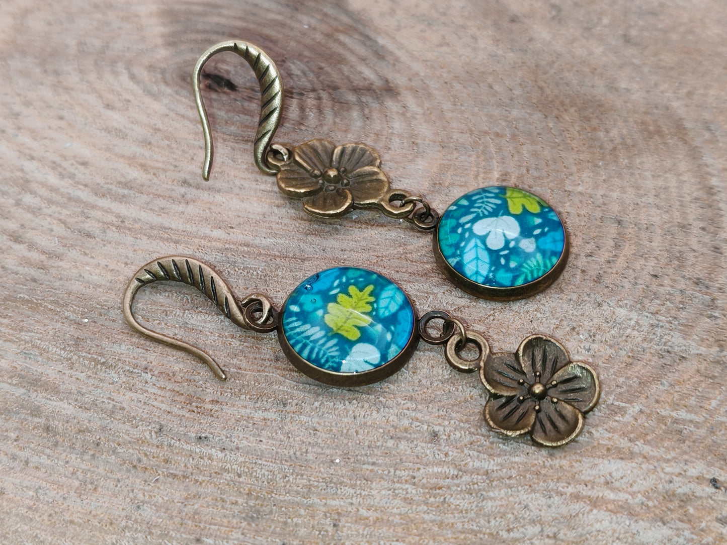 Ensemble pendentif + boucles d’oreilles – Feuillage d’eau douce